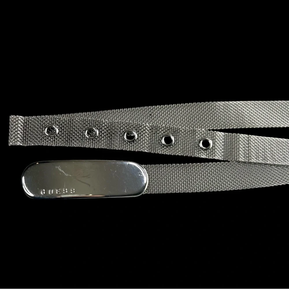 Guess Mesh Metal Belt M 30-34 Silver-Toned Polished Logo Buckle Y2K Retro Grunge